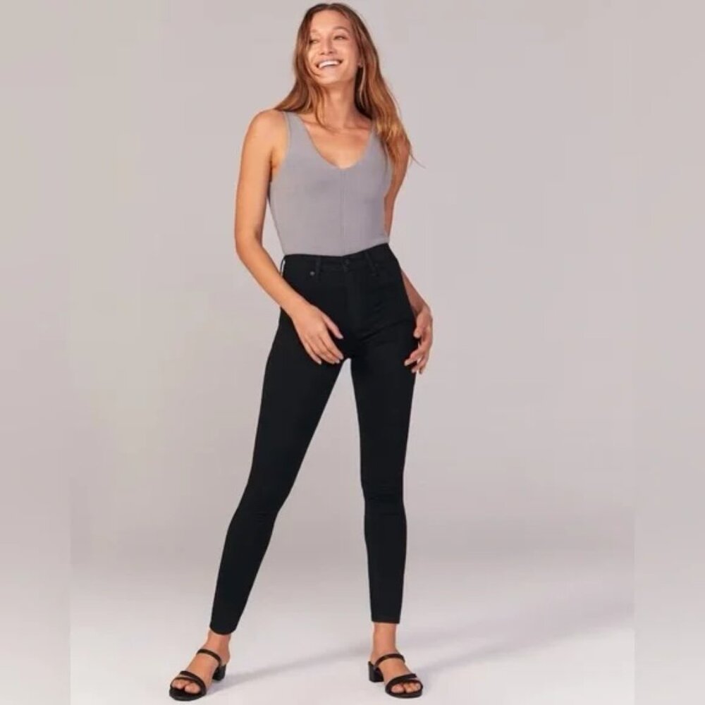 Abercrombie + Fitch High Rise Super Skinny Ankle Jean - 27 black.